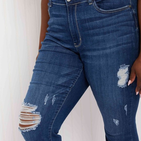 Judy Blue Kendall Full Size Shark-Bite Slim Jeans - Picture 7 of 7